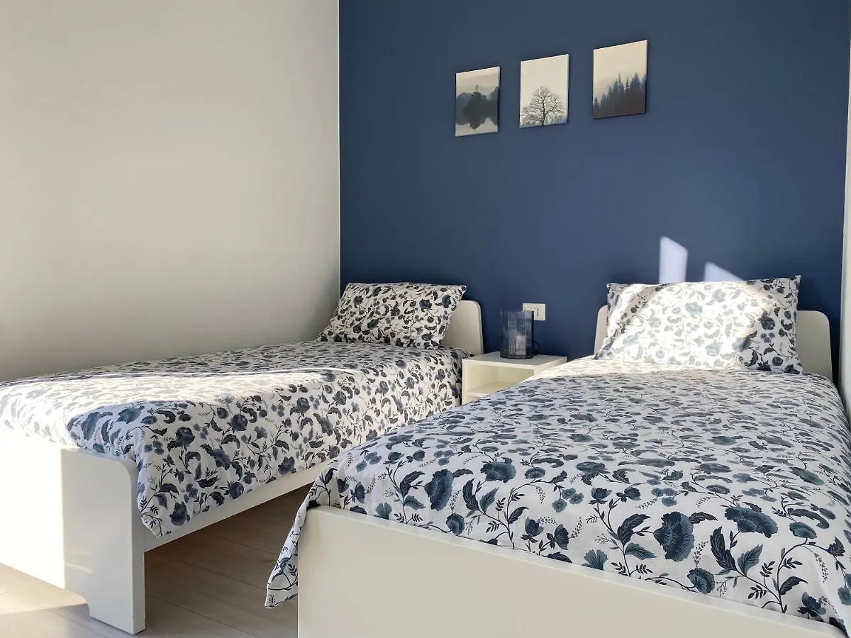 Happy Guest Apartments - Blue Apartment Riva di Solto
