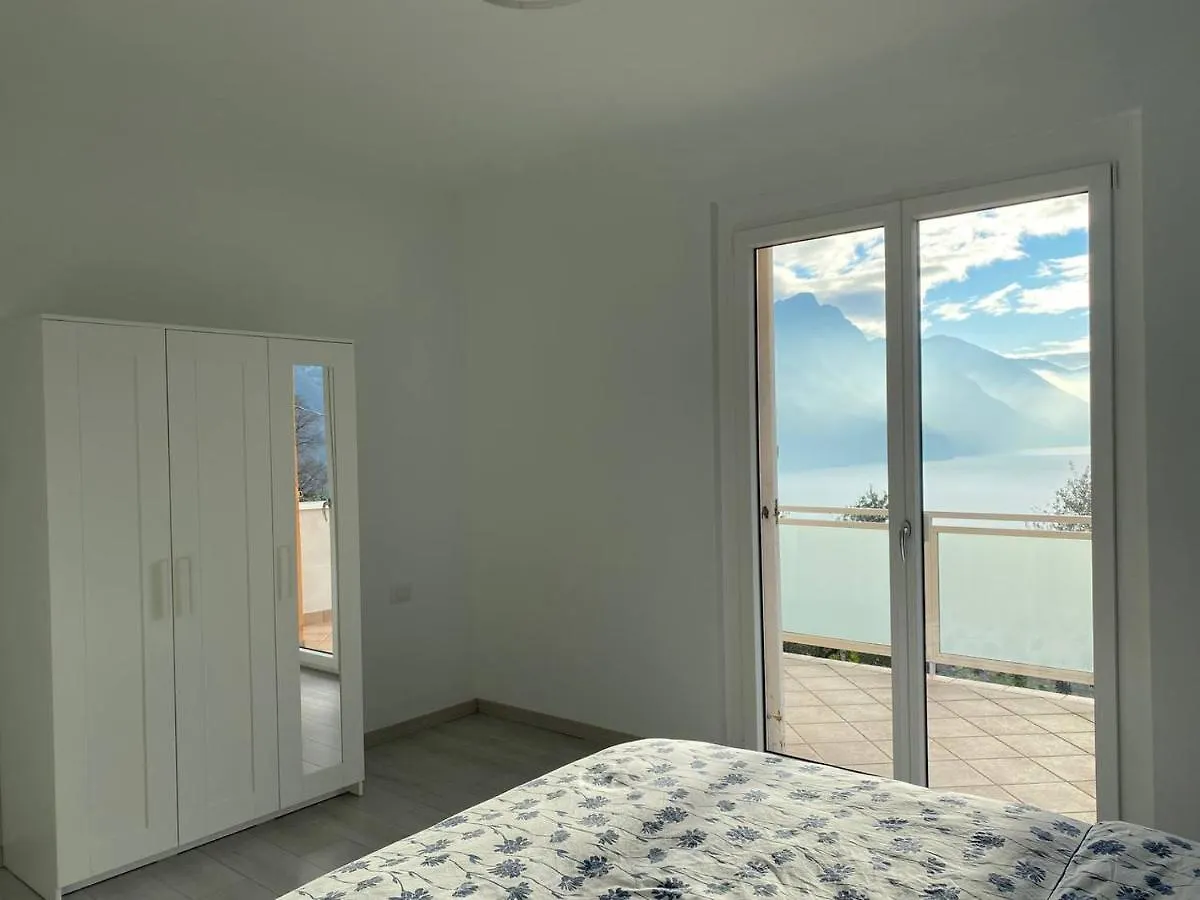 Happy Guest Apartments - Blue Apartment Riva di Solto