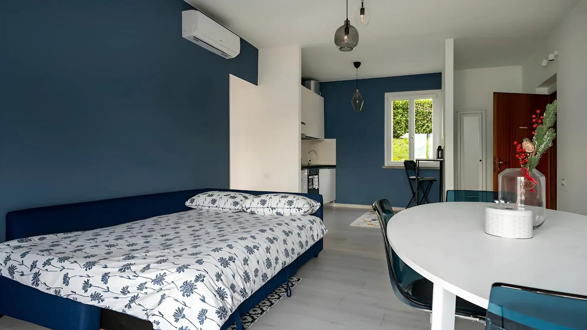 Happy Guest Apartments - Blue Apartment Riva di Solto