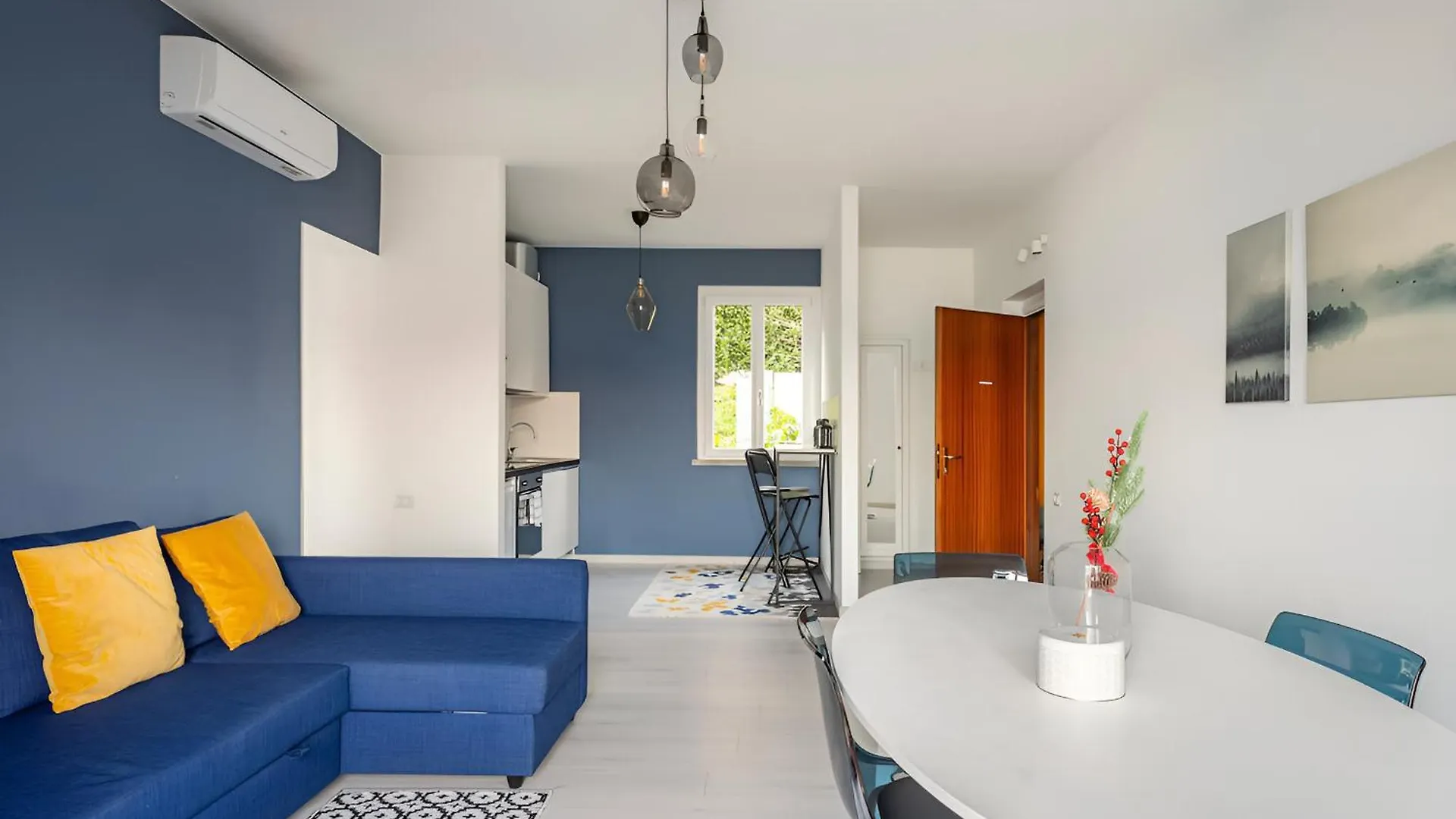Happy Guest Apartments - Blue Apartment Riva di Solto Italy