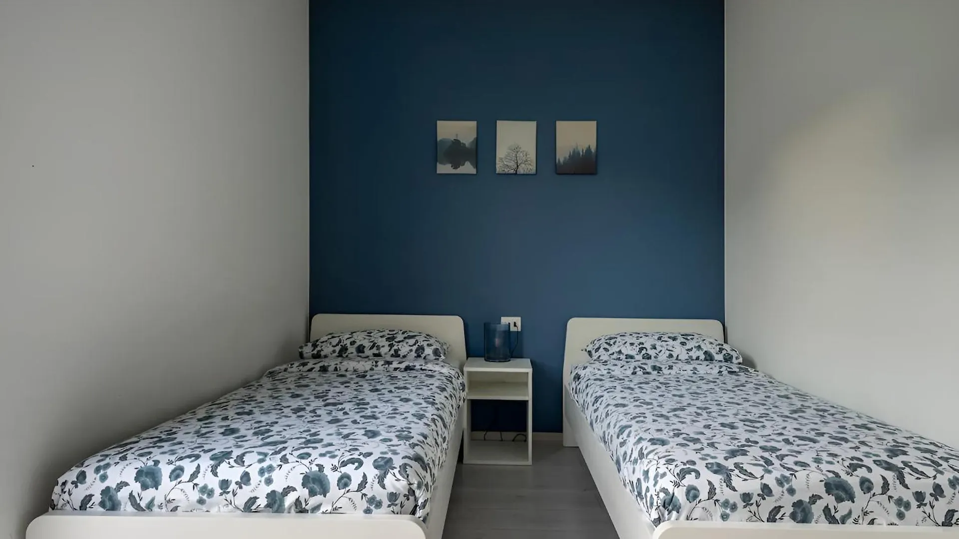 Happy Guest Apartments - Blue Apartment Riva di Solto Italy